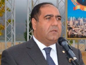 “İcra başçısı dəbdəbəli həyat tərzi sürür” yazan hüquqşünasın həbsi tələb edilir