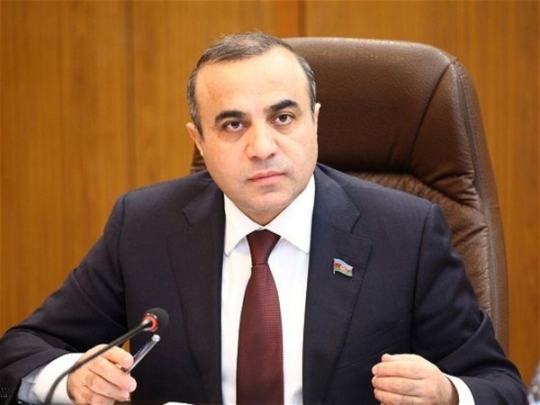 Azay Quliyevdən “ictimai sığal”: – küçələrə tökülən milyonlar – SÖZARDI Azay Quliyevdən “ictimai sığal”: – küçələrə tökülən milyonlar – SÖZARDI