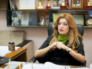 H.Əliyev adına liseyin direktorundan şıdırğı “Toplantı” rəqsi-VİDEO
