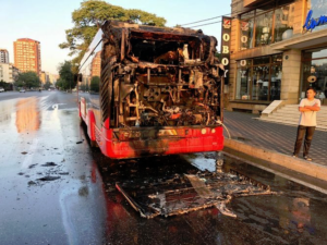SON DƏQİQƏ: “Baku Bus”un avtobusu yandı