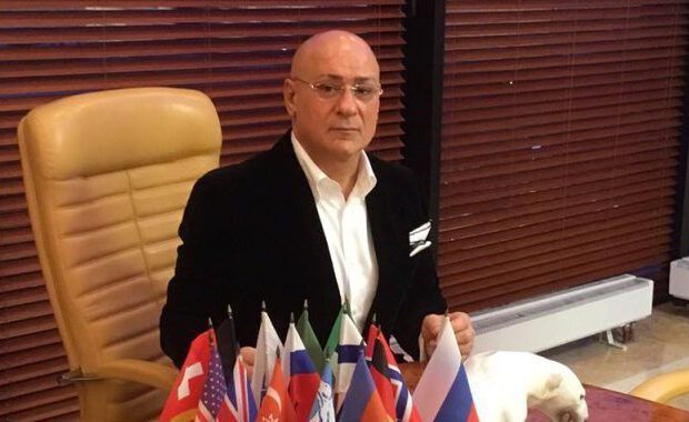 “Alkaponi” danışdı: “Dövlətimizə xəyanət etmiş şəxslərlə adımın bir yerdə hallanması yolverilməzdir” “Alkaponi” danışdı: “Dövlətimizə xəyanət etmiş şəxslərlə adımın bir yerdə hallanması yolverilməzdir”
