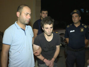 Bakıda 50 manata görə gənci ürəyindən bıçaqlayan şəxs saxlanıldı – VİDEO