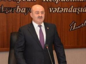 Ramiz Mehdiyevi üstün tutan Nəsiminin başçısı bitirilir – FOTO