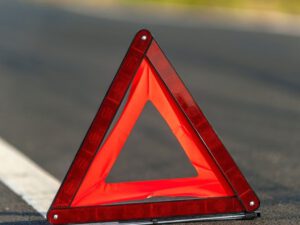 Azərbaycanda vəzifəli şəxsin oğlu yol qəzası törətdi, ölən var