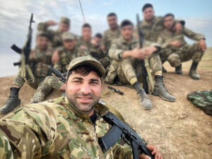 Ermənilər cəbhəyə gedən Kamil Zeynallını hədəf aldı – FOTO