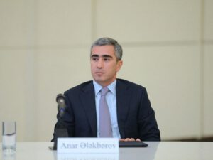 Prezidentin köməkçisi Xalq artistinə zəng vurub səhhətiylə maraqlandı