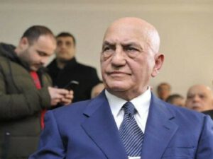 Əli İnsanovun köməkçisi həbs edildi – FOTO