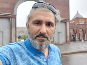 Çəkiliş zamanı halı pisləşib xəstəxanaya yerləşdirildi