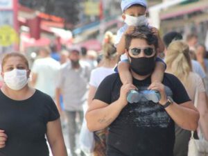 Türkiyədə karantin yenə sərtləşdi – küçəyə çıxmaq qadağan edildi