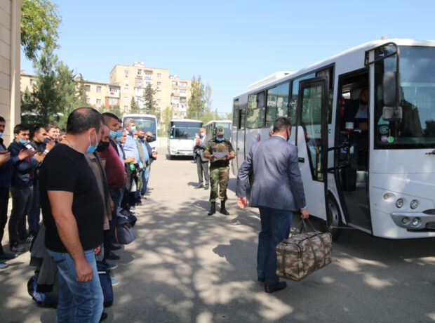 Səfərbərlik Xidməti müddətli hərbi xidmətə çağırışla bağlı məlumat yaydı Səfərbərlik Xidməti müddətli hərbi xidmətə çağırışla bağlı məlumat yaydı