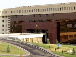 Ermənistan MN-in “xalq ordusu” yaratmaq layihəsi “Yerkrapah” hərbi təşkilatında narahatlıqlar yaradıb