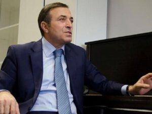 Mənsum İbrahimov: “Dayanmaq OLMAZ, bayrağımız ŞUŞADA dalğalanmalıdır”