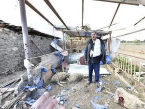 Goranboy rayon Qaraçinarlı kəndi düşmən atəşinə məruz qalıb – FOTO