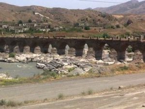 Ermənistan silahlı qüvvələri İran-Azərbaycan sərhədinə yaxınlaşsa Tehran Ermənistanı vuracaq