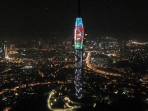 İstanbulda Televiziya və Radio Qülləsi üçrəngli bayrağımızın rənglərinə büründü – FOTO
