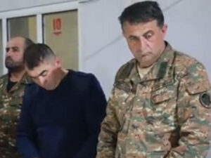 Başıaşağı erməni zabitləri – Bunkerdə keçirilən iclas – FOTO