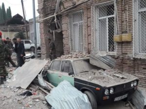 Gəncə sakini Karina Qriqoryan düşmən atəşi nəticəsində yaralanıb