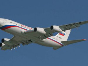 Moskvadan Yerevana müəmmalı təyyarə uçuşu olub