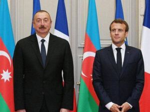 Makron İlham Əliyevə məktub ünvanladı