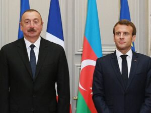 Emmanuel Makron Prezident İlham Əliyevə telefonla zəng edib