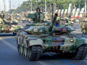 İşğalçıları Qarabağdan qovan tanklarımız