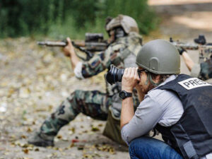 Ermənilər fransız jurnalistləri koronavirusu yaymaqda ittiham edirlər – FOTO