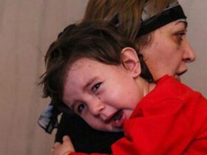 “Sakitləşdirə bilmirik, ağlayır, ata-anasını istəyir” – Erməni terroru nəticəsində valideynlərini itirən Nilayın xalası – FOTOLAR