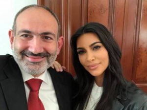 Kim Kardaşyan silah almaq üçün ermənilərə 1 milyon dollar yardım etdi