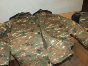 Ermənistanda hərbi geyimlərlə bağlı daha bir problem