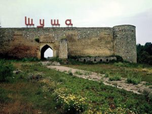 İşğal olunmuş Şuşada məskunlaşan ermənilərin 80 faizi qaçıb