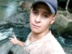 Ana 21 yaşlı oğlunu öldürdü – Səbəb dəhşətə gətirir – FOTO