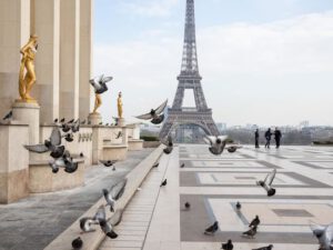 Fransa yenidən sərt karantin rejiminə qayıdır