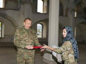 Prezidentdən Ağdam məscidinə MÜQƏDDƏS HƏDİYYƏ – FOTO