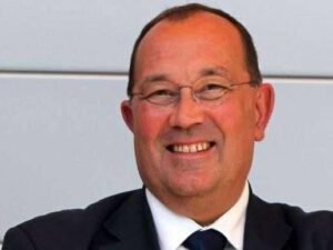 Fransız deputat: “Məni ASALA kimi terror təşkilatları ilə hədələyiblər”