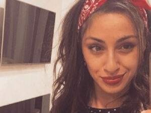 Erməni qız Azərbaycan vətəndaşı olmaq istəyir – FOTO