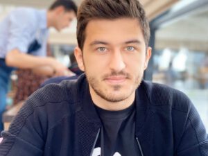 Müharibə vaxtı Kim Kardashiana zərbə vuran azərbaycanlı kimdir?