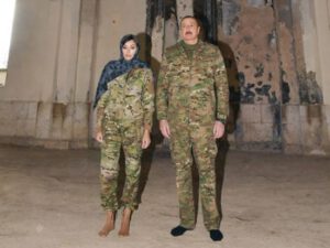 Prezident İlham Əliyev və Birinci vitse-prezident Mehriban Əliyeva Ağdam məscidində – FOTO