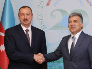 Abdullah Gül İlham Əliyevi təbrik etdi