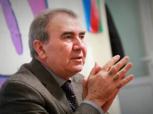 Cəmil Həsənli: “İmzalanmış bəyanat problemin həllində nöqtə yox, vergüldür”