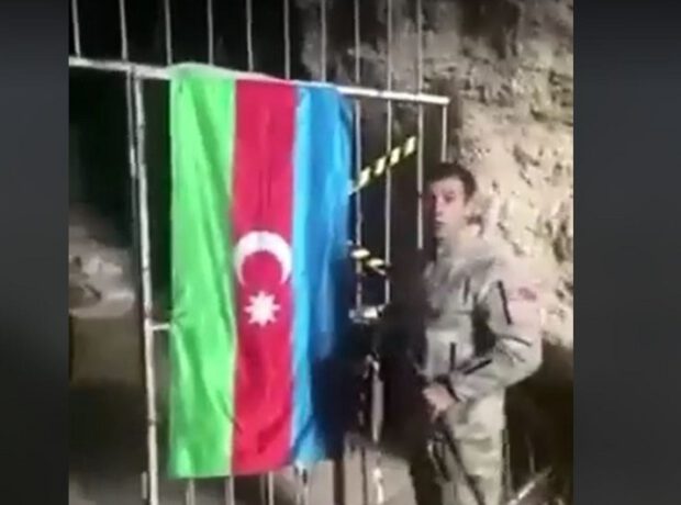 Azərbaycan əsgəri Azıx mağarasında – VİDEO Azərbaycan əsgəri Azıx mağarasında – VİDEO