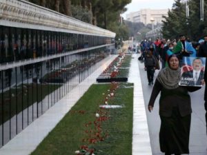 Zəfərlə açılan sabahda şəhidlərimizin ruhuna ehtiramla… – FOTOREPORTAJ