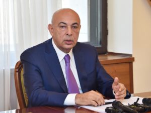 “Partiyaların bir çoxunun uzun illərdir sədri yoxdur, ya da sədr adına iddia edən şəxslər legitim deyillər”