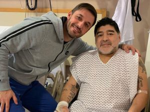 Maradona üçün təcili yardım yarım saatdan sonra gəlib