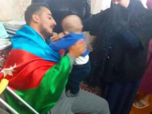 Nənəsinin “canavar”ı evə döndü – FOTO