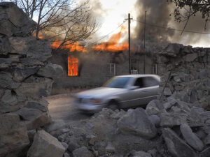 Ermənilər ətraf mühitə ziyan vuraraq əraziləri tərk edirlər – Prezidentin köməkçisi