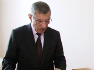 Baş nazirin sabiq müavinindən rəzil addım – Camaat ölümə gedir, bu isə…