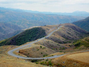 Ermənistan Laçın dəhlizini bağladı