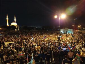 MM-ə qanunsuz daxil olan daha 15 nəfər azadlığa buraxıldı