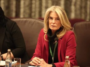 Ermənilər italiyalı senatoru ölümlə hədələyirlər