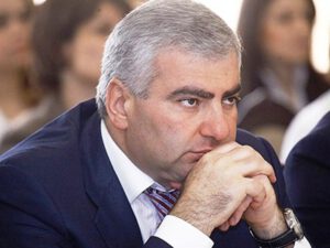 Rusiyalı məşhur erməni iş adamı: “Paşinyan istefa verməlidir”